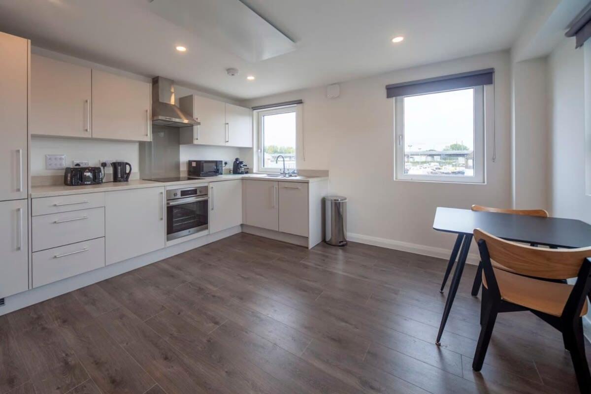 Lovely 1 Bedroom Apartment In Ashford Ashford  Exterior foto
